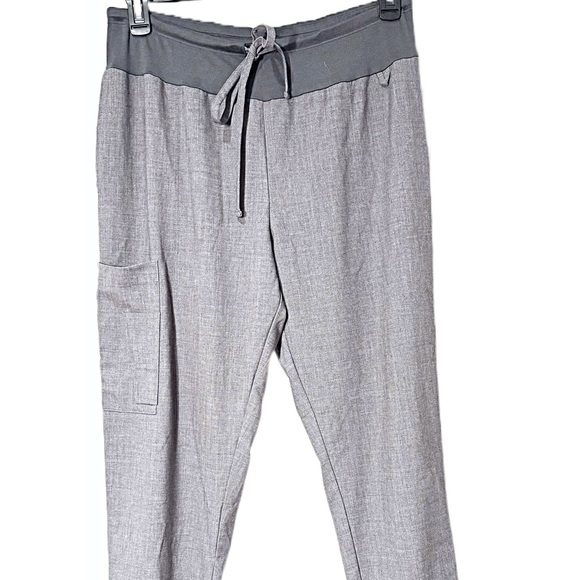 Cuddl Duds Womens Scrub Jogger Cargo Pant Sz M Light Gray Drawstring Waist - Picture 3 of 11
